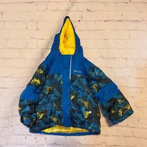 Columbia Kids Geometric Blue and Yellow Puffer Jacket Size 2T